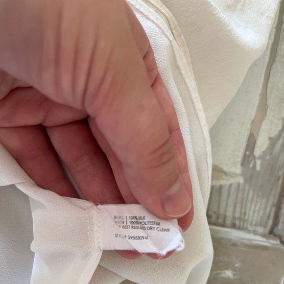 Club Monaco White Silk V Neck Camisole - Picture 7 of 9